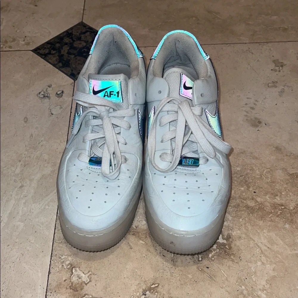 Nike Shoes - Picture 3 of 7